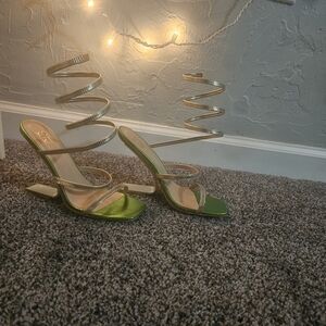 Yoki Green Spiral Strap Heels Elegant Design